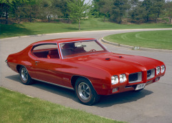 mesmomeugenero:  Pontiac GTO