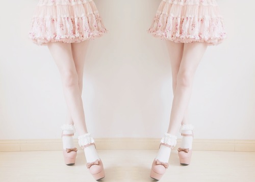 himetokieu: Lace Socks | Floraldays (free shipping) | Discount code: hime
