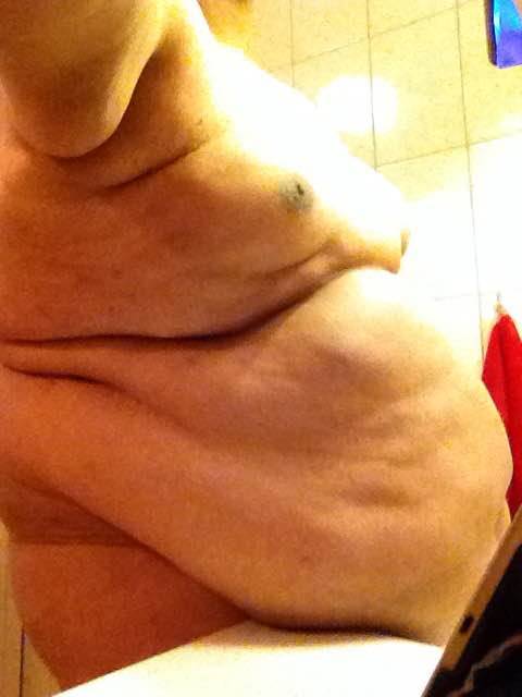 blubberchubx:  damn, am i fat yet?love the feeling of pure lard on every inch of