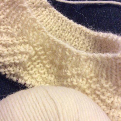 Cast on my new &lsquo;me&rsquo; #knitting project from #interweave #knits - a top down ragla