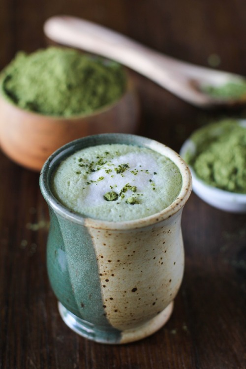 magicalfoodtime:(via Matcha Green Tea Latte)