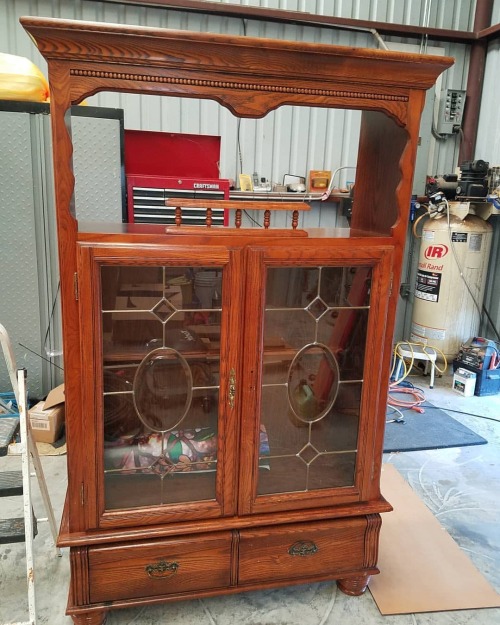 I had a lot of fun with this one! I bought this hutch to use as storage in our bathroom. I ended up 