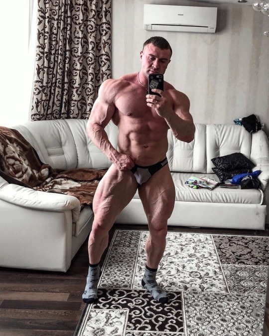 Yuri Temnikov porn pictures