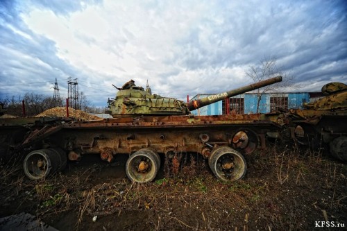 toocatsoriginals:  Abandoned Red Army Armor - Repair Base 77 - Ussuriysk, Russia via KFSS