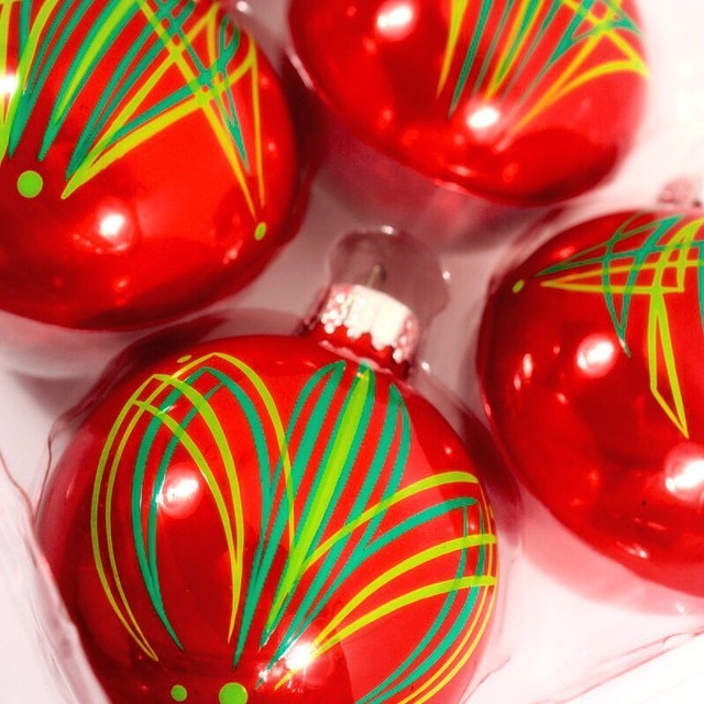 creepnik:  Fresh ornaments are in the shop (link in the shop)! 