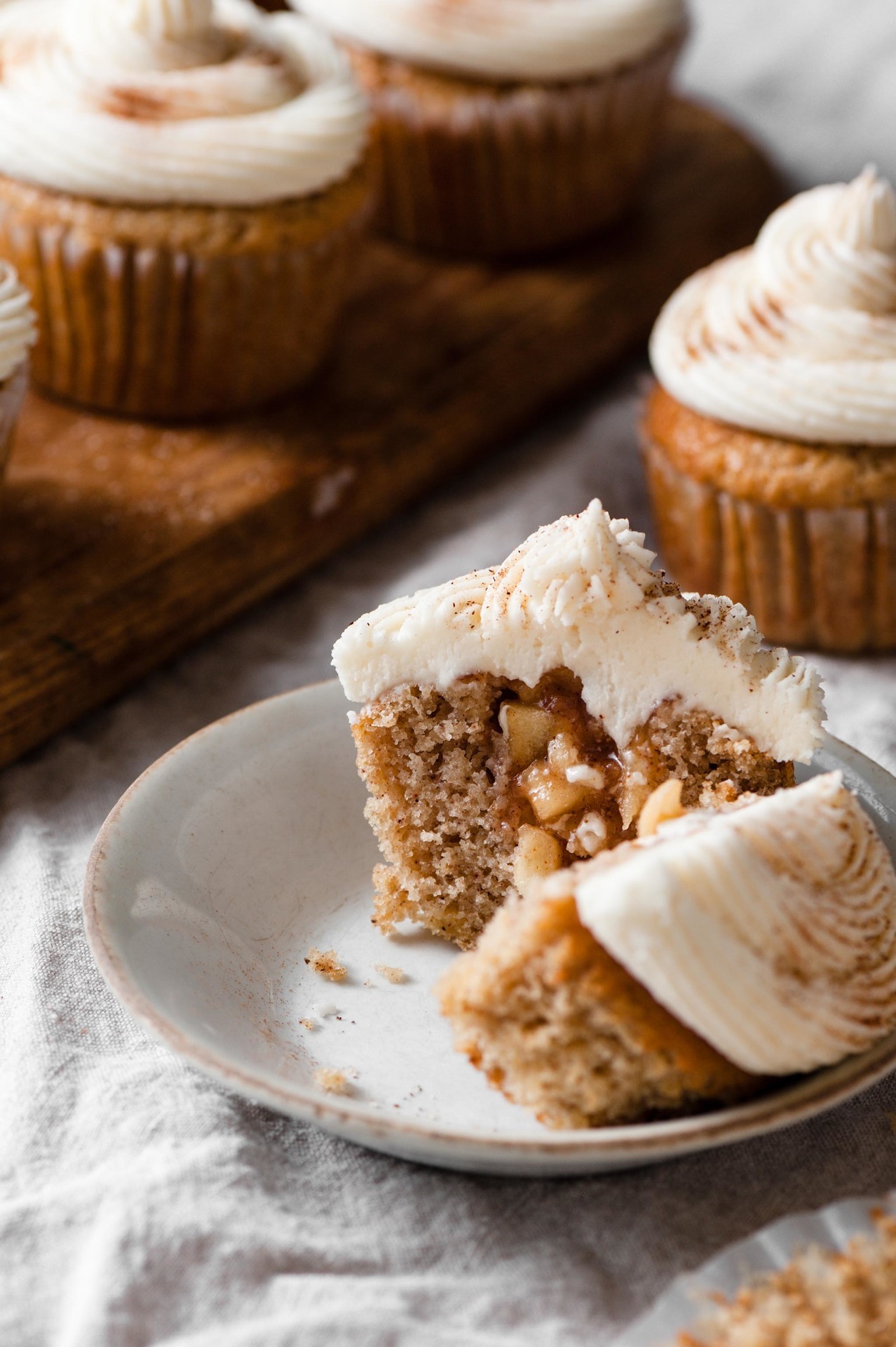 sweetoothgirl: Surprise Apple Pie Cupcakes
