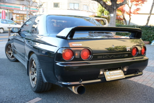 carburetor:  1990 R32 GT-R ~   68000 kms, US eligible, mint condition, TE37, R33 seats. 