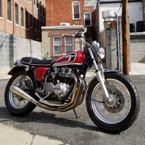 bikebound:  “The Standard” 1973 Honda