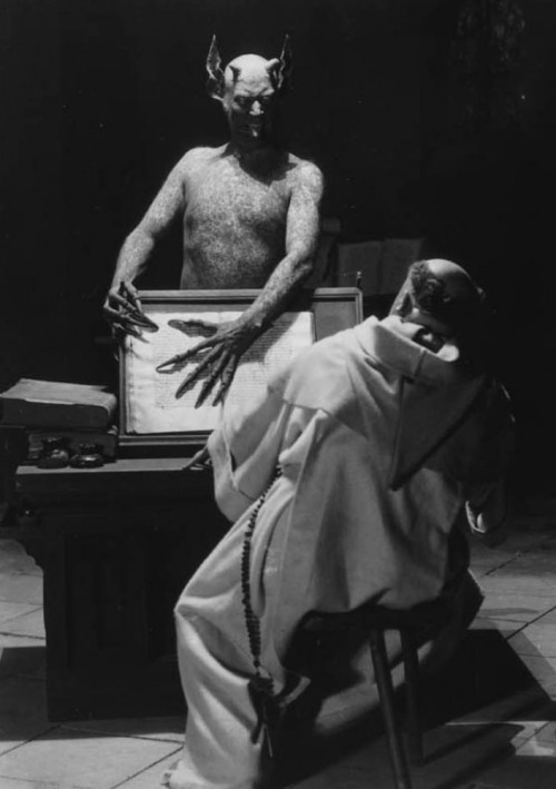 lottereinigerforever:  Häxan 