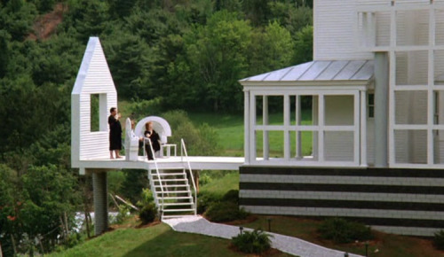 salesonfilm:architectureandfilm:Beetlejuice / Tim Burton / 1988production design by bo welch