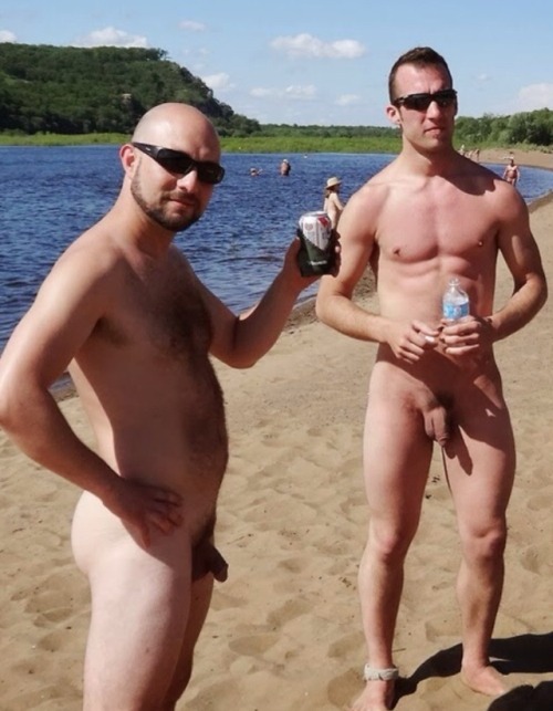 dadsoncircfun: Bare knobs on the beach… nice!