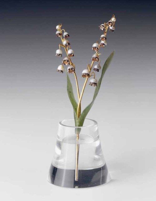 Carved hard stone flowers from Faberge’