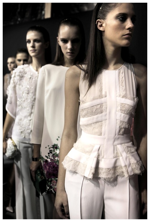 eliesaab:Backstage, a plethora of floral colors lit the room, Chantilly lace, like delicate vines ir