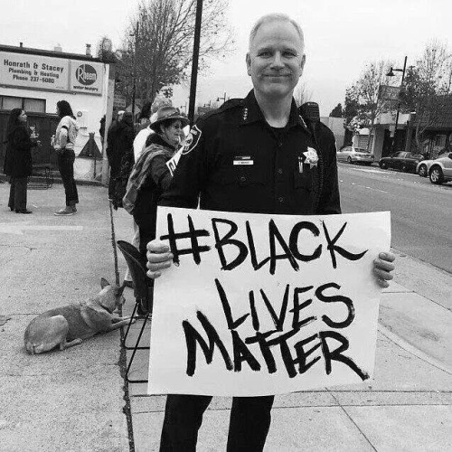 atsirhc:smalllittlekitty:The man holding this #BlackLivesMatter sign is Richmond (CA) police chief C