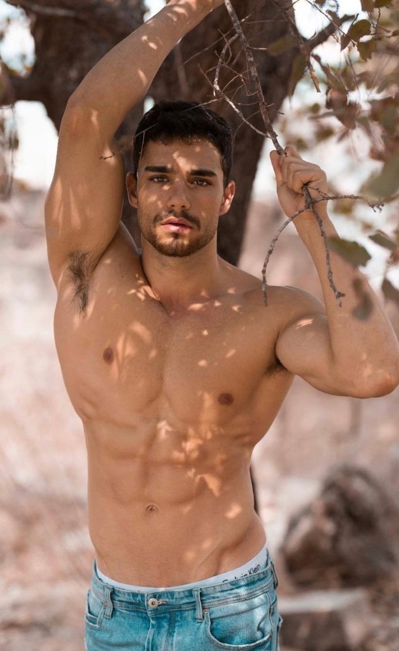 fratbro96:  rawworld:         “  Armpits ,  Yeah , Go-for - em ! “