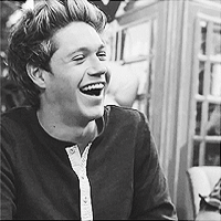 the-boys-who-stole-our-hearts:  nialler-is-beautiful:   @NiallOfficial : wasaaaap !