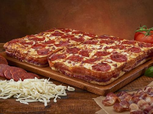 chokesngags:  thatwhiteshameremu:  kingjaffejoffer:Behold the Bacon Wrapped Crust Deep! Deep! Dish Pizza: An extra thick pepperoni pizza, wrapped in three-and-a-half feet of bacon, and smothered with bacon bits.Little Caesars CEO David Scrivano explains