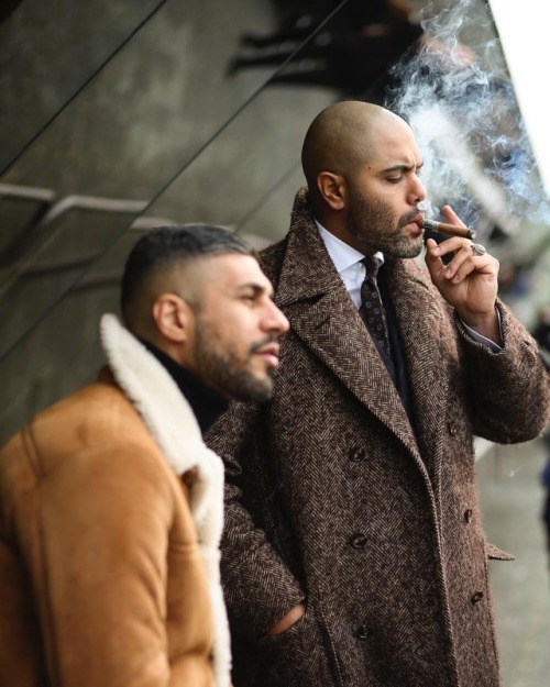 Smoking area | Part. 2 #menstyle #alphotographers #pitti #pittiuomo #pitti95 #pu95 #street #streetst