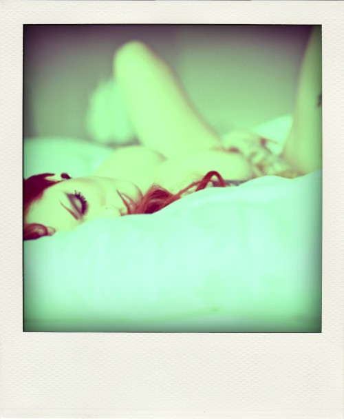 polaroidstyleporn:  Girls who love to play with themselves … as all girls should do every day! 