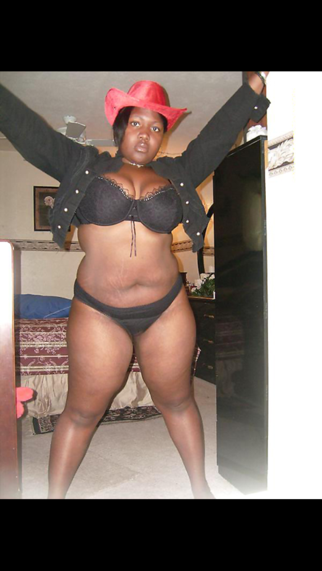thewildassortment:  Chocolate milf 