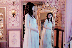 kosem-sultan:  anon requested: pregnant sultanas