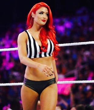 evamariedaily:  Nikki Bella Vs Natalya Special Guest Referee Eva Marie