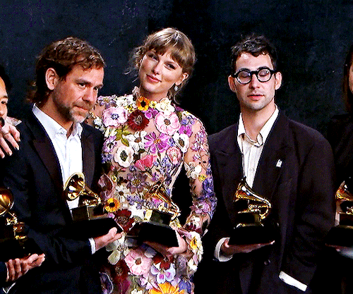 melodramas:TAYLOR SWIFTat the 2021 Grammys