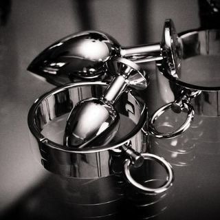 sassy-pantz:  Oh, my. Yes, please