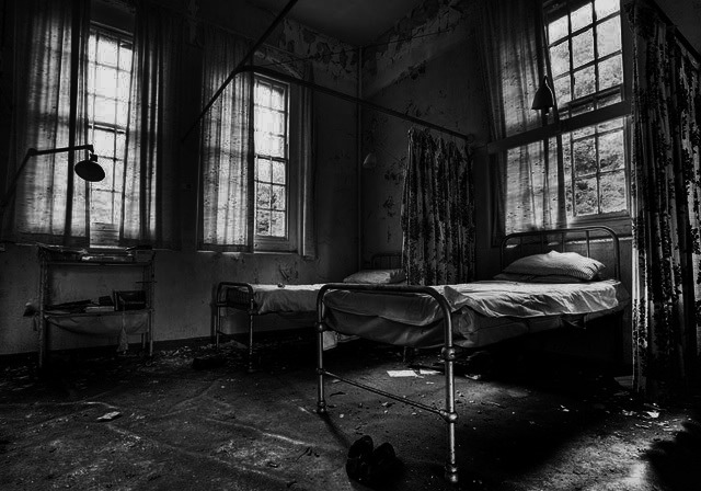 0ccultism-blog:  Cane Hill was an insane asylum in Croydon, London in use until