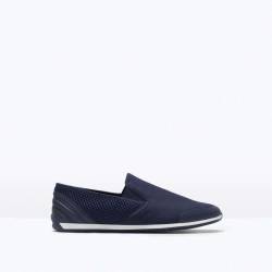 wantering-sneakers:  Technical Fabric Slip-OnsSearch for more Shoes by Zara on Wantering.