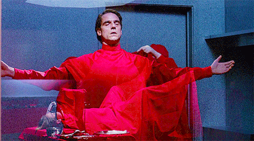talesfromthecrypts: I’ve often thought that there should be beauty contests for the insides of bodies. Dead Ringers (1988) dir. David Cronenberg