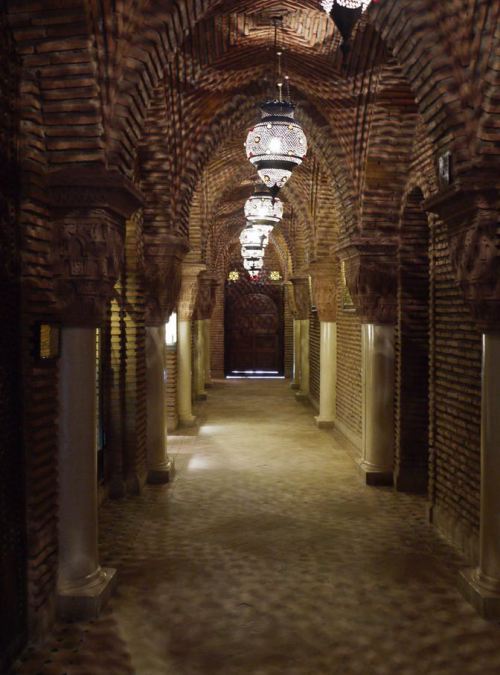 Entrance to La Sultana Hotel, Marrakesh / Morocco (by Malcolm Murdoch).