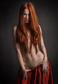 Ginger Redhead Topless.