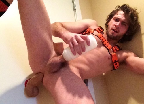 unclelucas:  I love fucking Hippies!