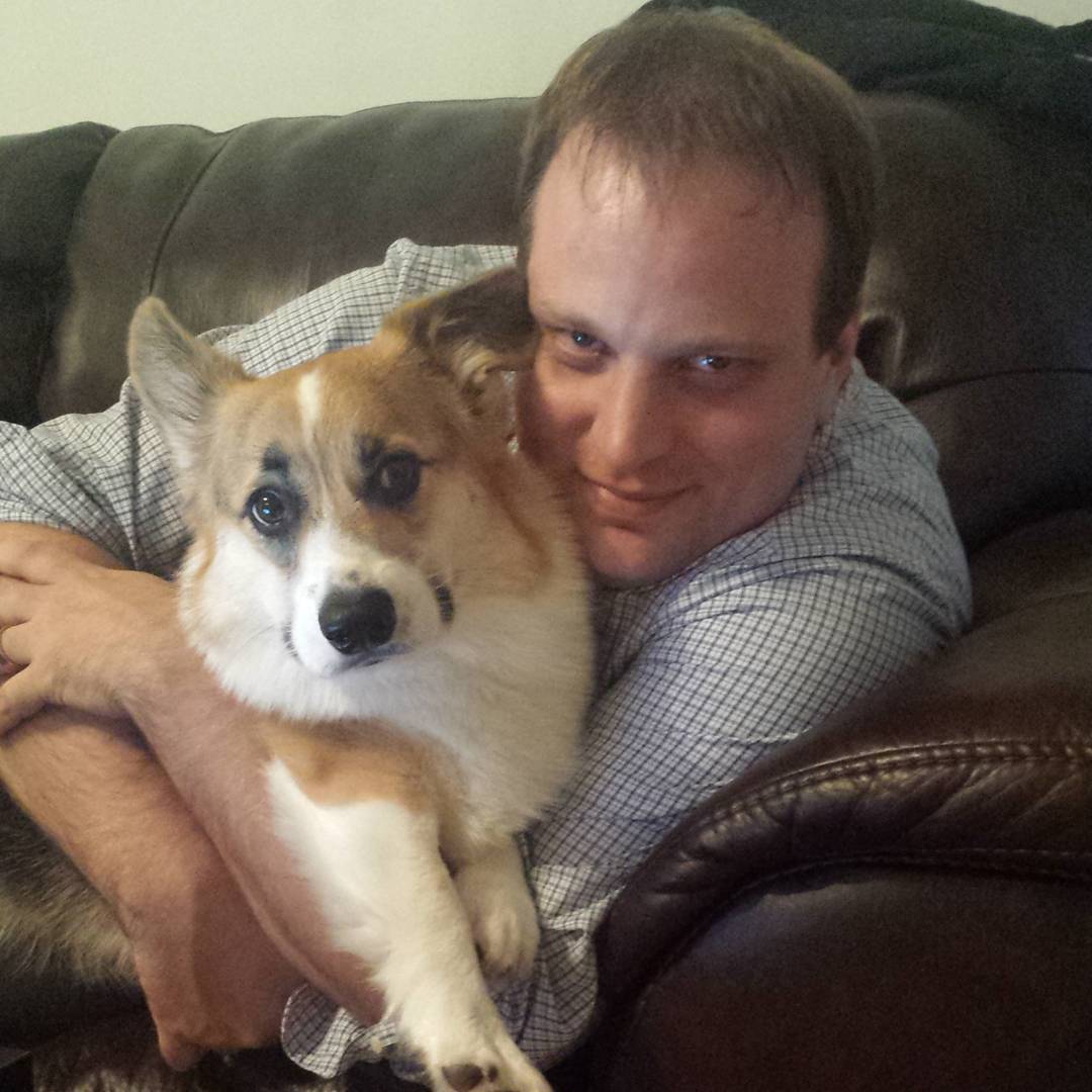 bacon-and-ham:  Ham: Dis mine daddy. I lub him. Cun you tell?
