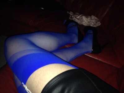 heel69lover:  Just a little tease 😘😘😘 electric blue seams. How could I resist. X  Very hot 😜😜