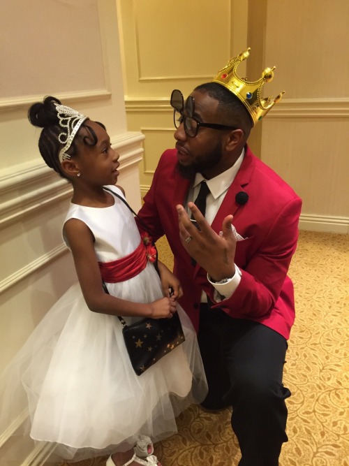 k1ngmello:  Black out Father’s Day style