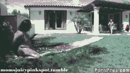 momsjuicypinkspot:   Read More