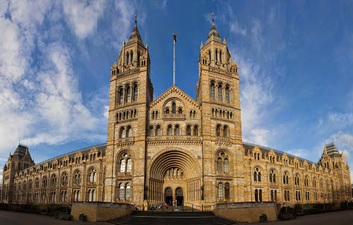 The Natural History Museum in London http://ift.tt/1gQ0XUS