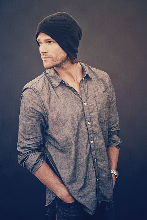 deanpleasepassthegravy:  Yeah he’s not attractive at all. 