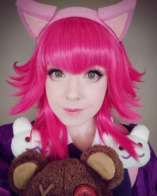 I&rsquo;m wearing Annie again today while supporting our amazing community cosplayers at the NA 
