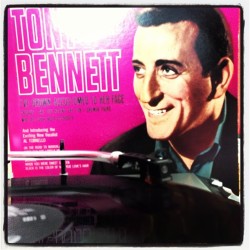 otakufusion:  #vinylsunday #tonybennett 