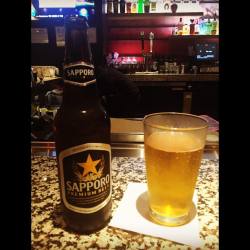 #cerveza #beer #sapporo #meetingoldfriends #lifesmemories #ta #ma #thewillows  (at Willows Shopping Center)