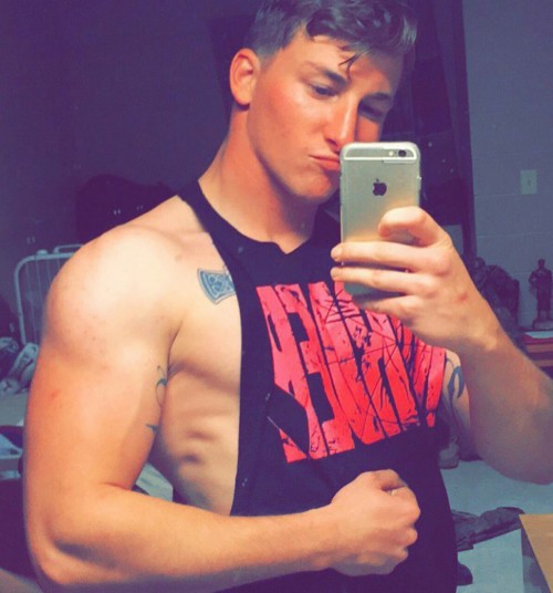 militarymencollection:  Military Men via http://bearcubfin.tumblr.com