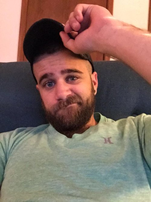 cwbyrider:  isometriclove: colungafrank:   Ryan    I need him   Suck a sexy lil fucker!