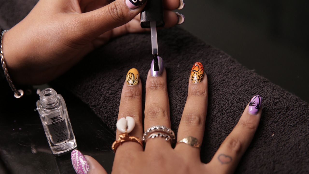 “You don’t have to be rich, you don’t have to be thin – Anyone can get involved in the trend of having nice nails.“
Take it from someone who knows.
Made possible by @tresemme