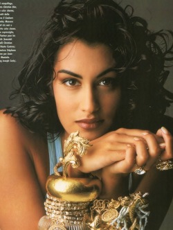 Pocmodels:yasmeen Ghauri By Marc Hispard For Elle Italy December 1991