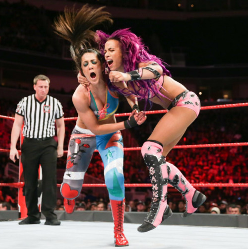 wwedivadeluxex - Bayley vs. Sasha BanksMonday Night Raw - ...