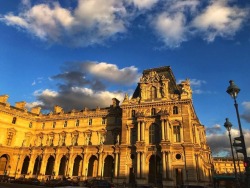 at Musée du Louvre https://www.instagram.com/p/Busk7HTgpERLH7Ehg8a84DjQuStMD2-R2ZqewY0/?utm_source=ig_tumblr_share&amp;igshid=14gr4nlihkku3