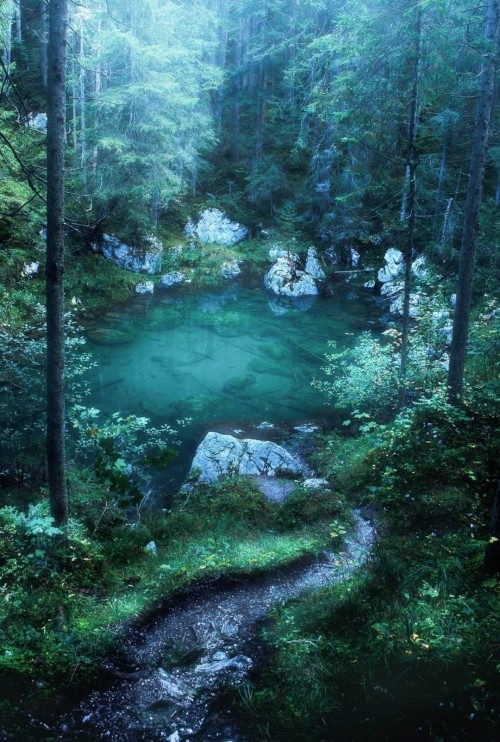 landscape-lunacy:Eibsee, Bayern, Germany - by Thorben Jakob